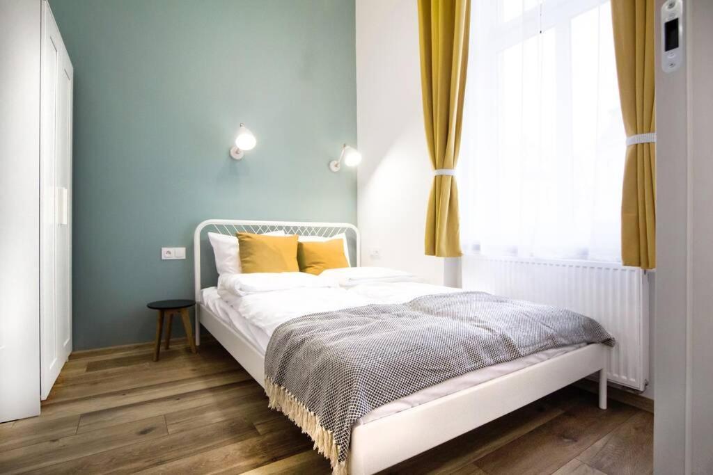 On A Budget 90m From The Main Square * Gliwice